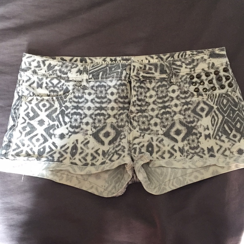 mossimo cuffed print jean shorts